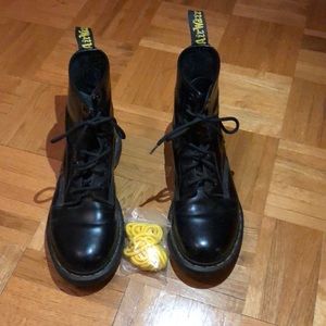 Dr Martens 1460 Black Boots